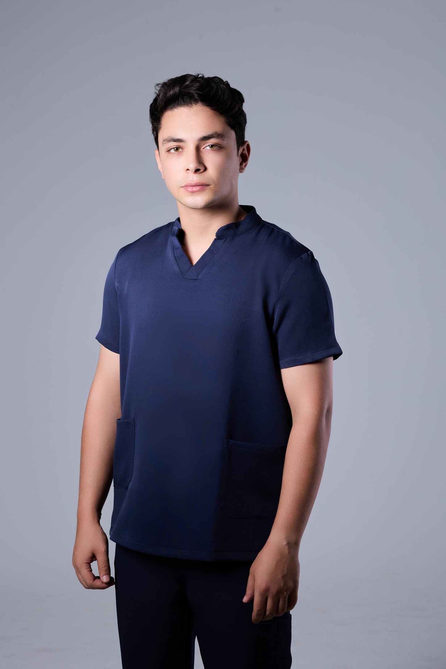 HALF COLLAR SCRUB